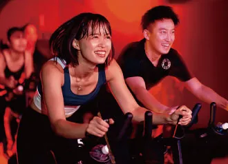 暗闇フィットネスFEELCYCLE